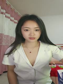 看黄书骚货一插入就开始喷水白浆冒出